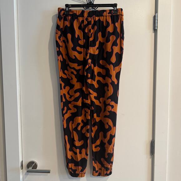 Diane Von Furstenberg Silk Abstract Pants Black Orange Elastic Waistband Sz 4 - Picture 3 of 7